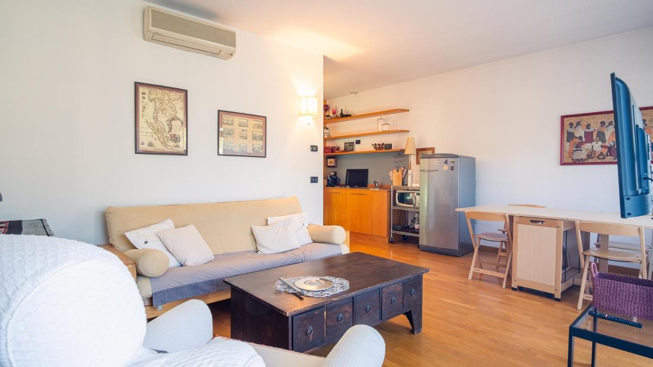The Zodiac Apartment - Italian Homing Sirmione Buitenkant foto