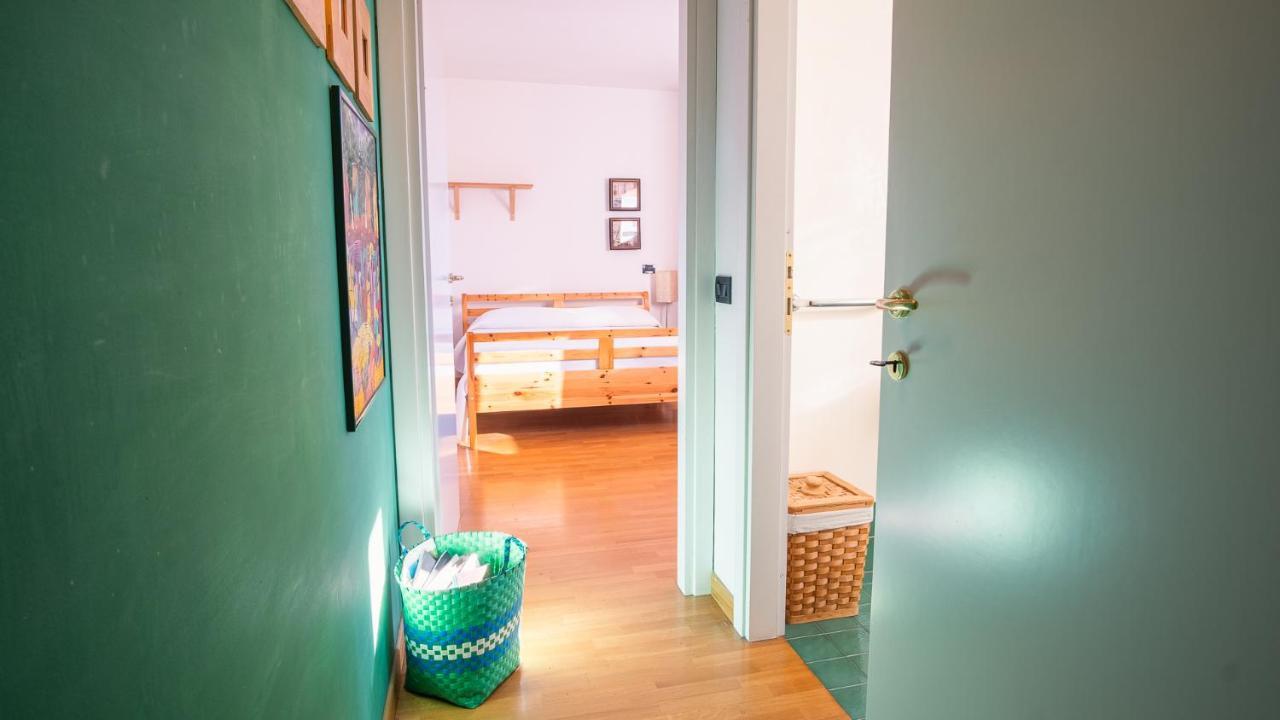 The Zodiac Apartment - Italian Homing Sirmione Buitenkant foto