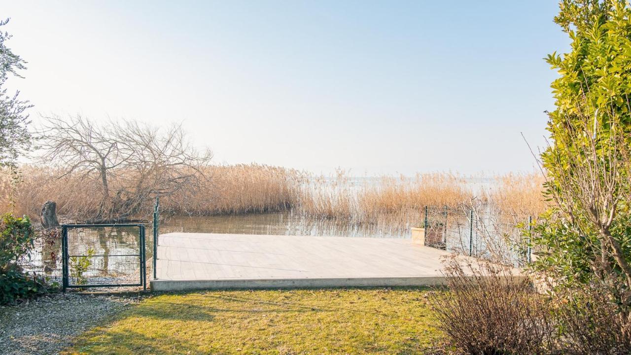 The Zodiac Apartment - Italian Homing Sirmione Buitenkant foto
